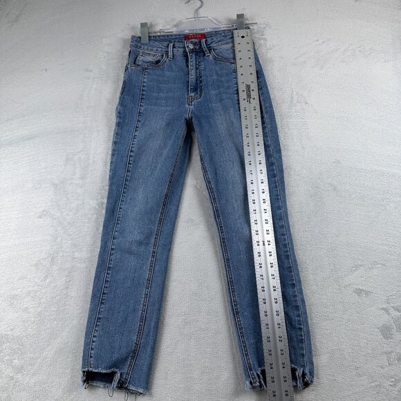 Guess Skinny Jeans Womens Size 26 Taper Leg Pintuck Distressed Mid Rise Blue - Picture 11 of 12